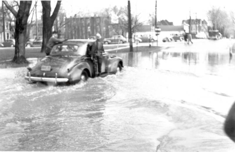 walnut-street-1942-flood04-12-2024-103328-1.jpg