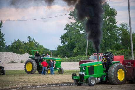 tractorpulljuly252015-5.jpg