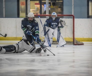 bnd_hockey_motyka_schum_1.jpg