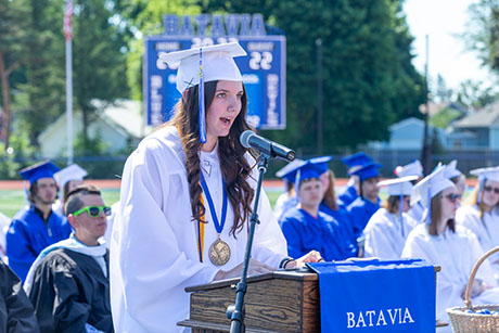 elizabethsalutatorian.jpg