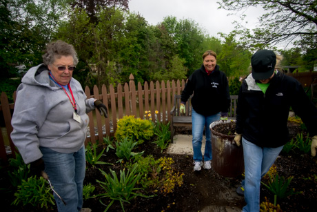 dayofcaring2015-7.jpg