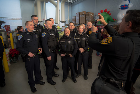 walmartcopshopdec192015-13.jpg