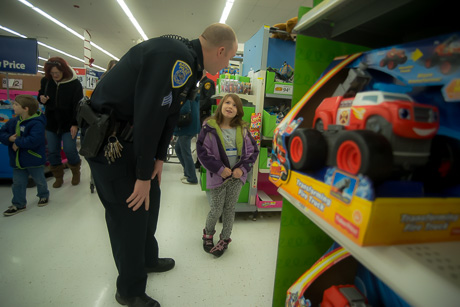 walmartcopshopdec192015-8.jpg