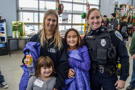 shopwithcopdec2016-2.jpg