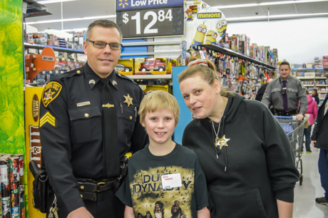 shopwithcopdec2016-7.jpg