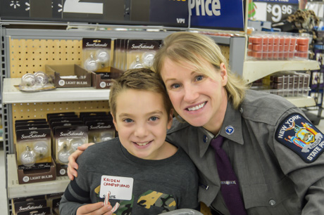 shopwithcopdec2016-8.jpg