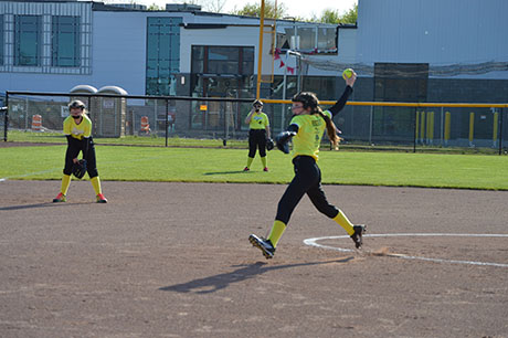 dsc_0773softball.jpg