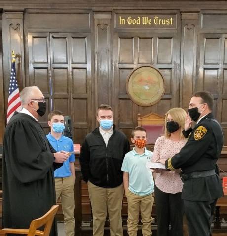 undersheriff_taking_oath_cropped.jpg