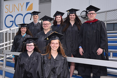 stemgrads2022.jpg
