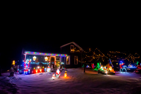 dec202022christmaslights.jpg