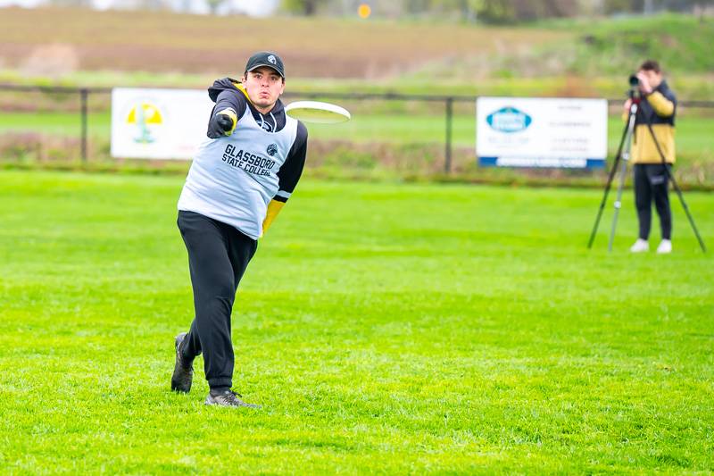 ultimate frisbee football