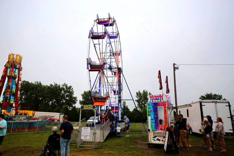 midway genesee county fair