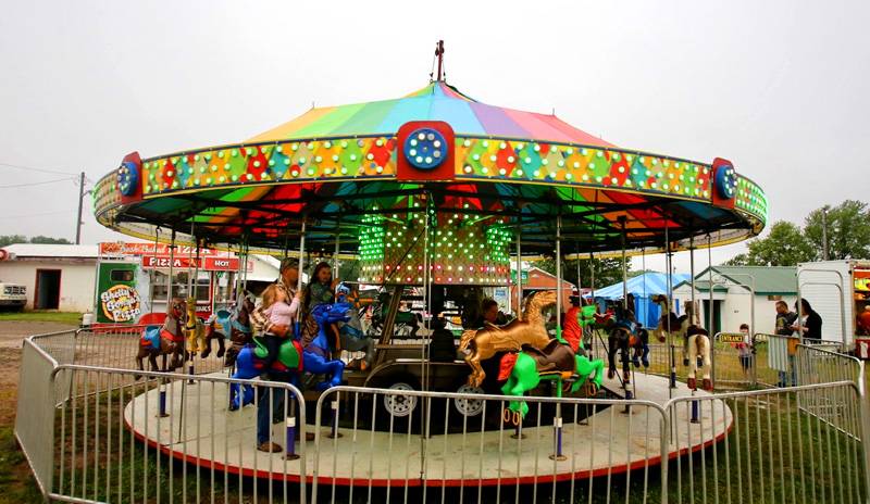 midway genesee county fair