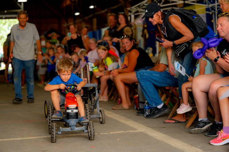 tiny tot tractor pull Genesee County Fair 2023