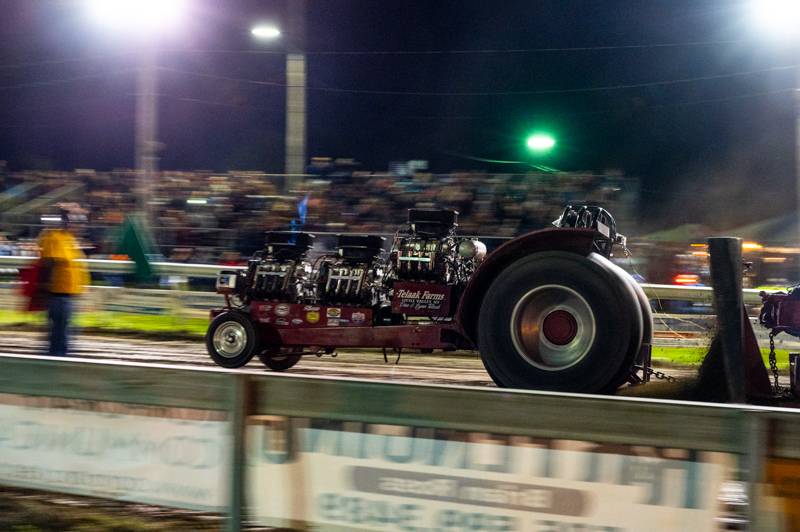 alexander steam show friday night tractor pulls