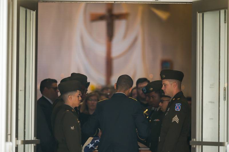 memorial-service-capt.-tyler-nixon