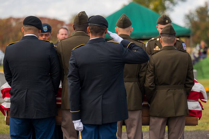 memorial-service-capt.-tyler-nixon