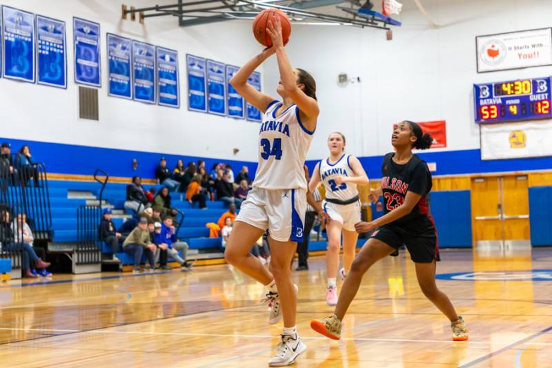 Isabella Walsh gets a pass from teammates to score.  Photo by Steve Ognibene