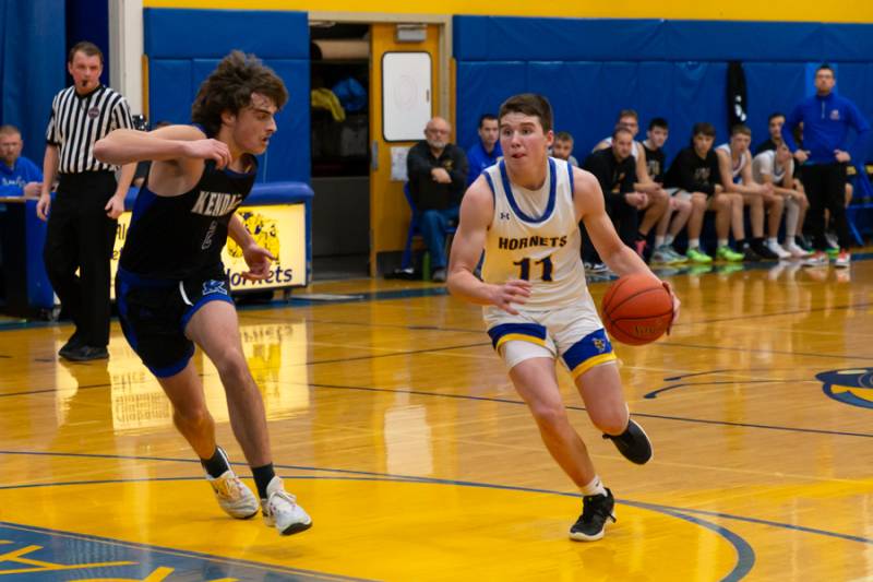 Avery Watterson moving down court. Photo by Steve Ognibene