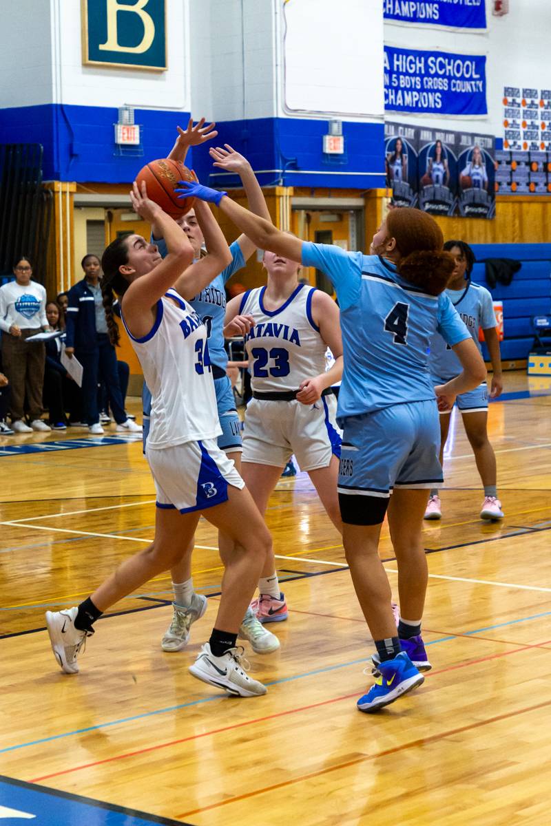 Isabella Walsh trying for possession of ball. Photo by Steve Ognibene