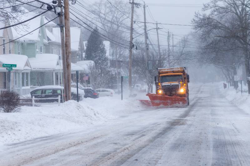 Batavia city snowplow heading east on Washington Avenue.  Photo by Steve Ognibene
