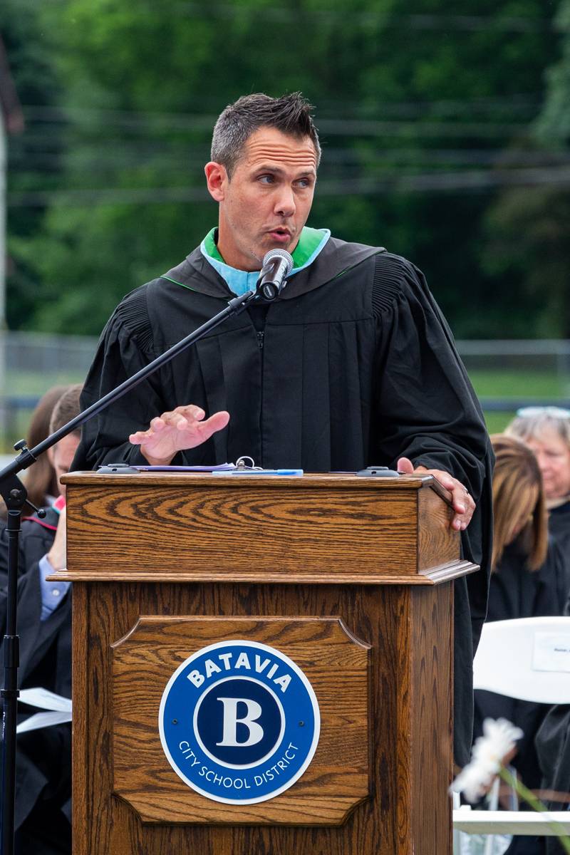 Guest Speaker Joseph Hussar  Photo by Steve Ognibene