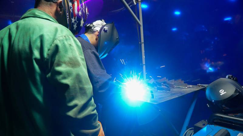 glowwyh.manufacturing.2024.grahammanufacturing.jpg