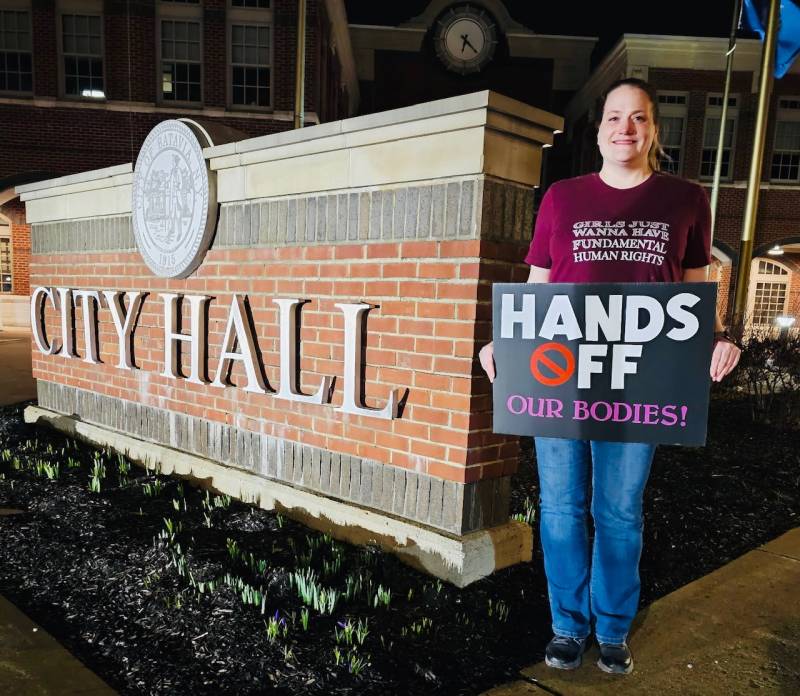 Sarah Wolcott Hands Off