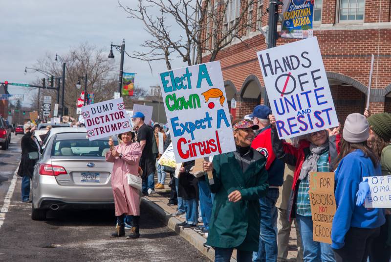 anti-trump-protest batavia ny