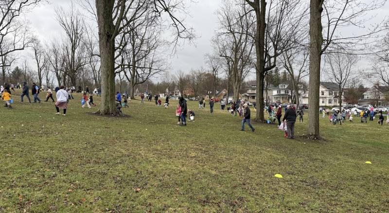 Kiwanis easter egg hunt 2025