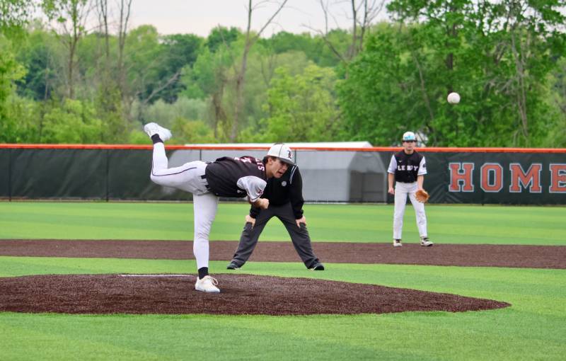 Le Roy edges Haverling, 3-1, to reach Class B semifinals