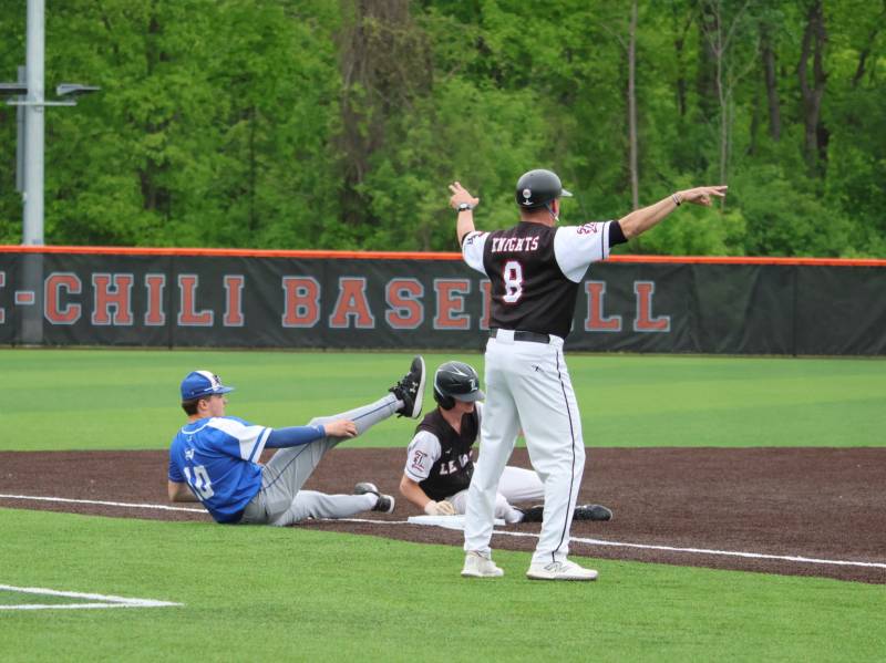 Le Roy edges Haverling, 3-1, to reach Class B semifinals