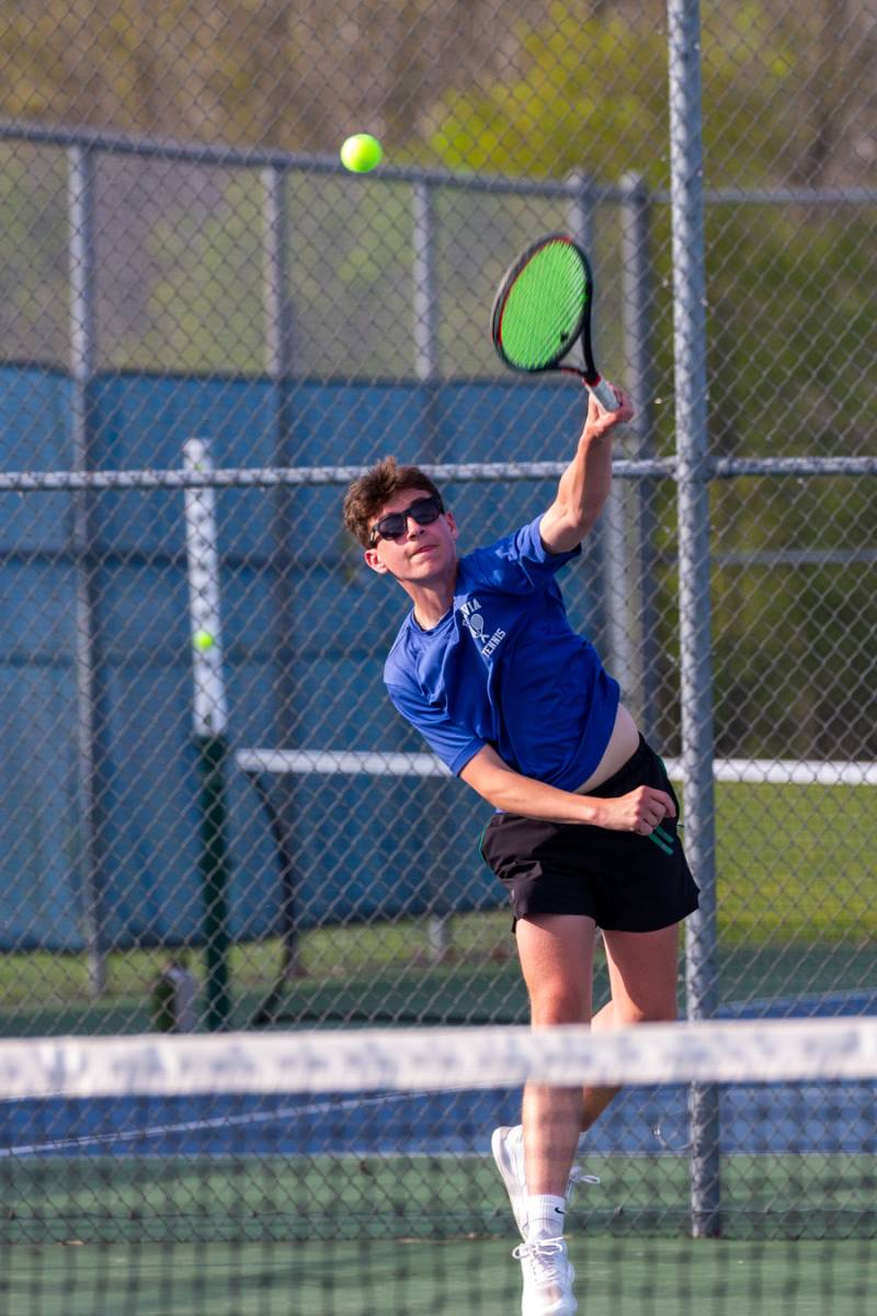  Batavia Tennis rounds up this past weekend on some postive match wins and gearing up towards sectionals.  Photo by Steve Ognibene