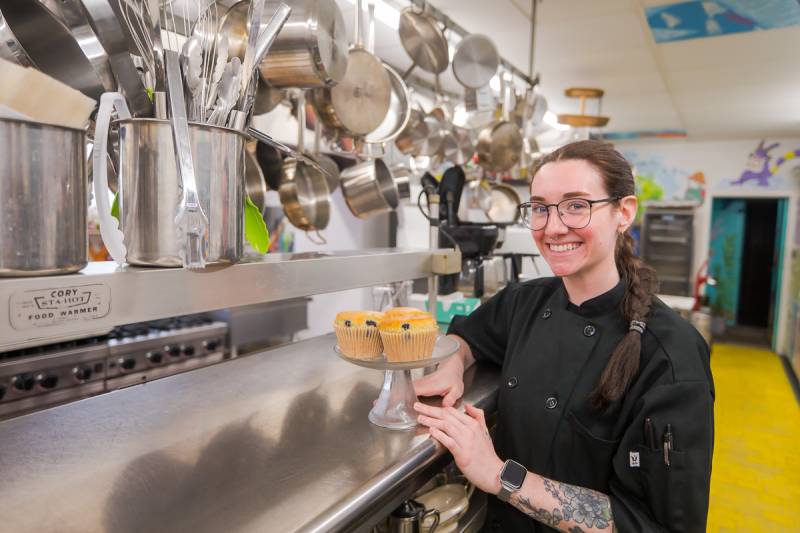 audrey-s-bakery-go-art
