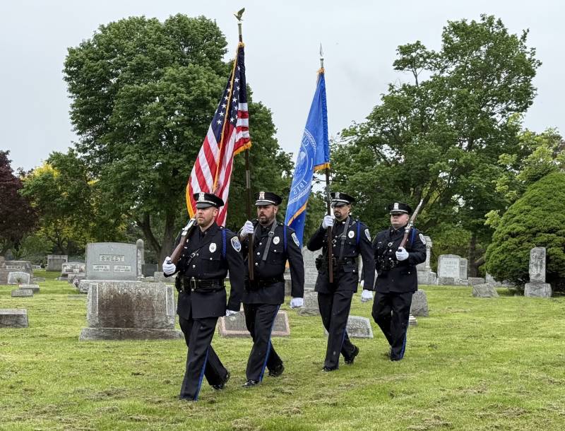 batavia-police-colorguard.jpg