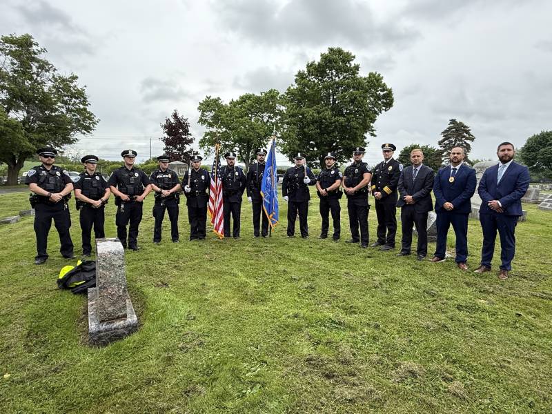 batavia-police-flag-commemoration.jpg