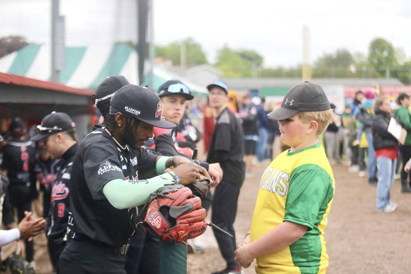 muckdogs home opener