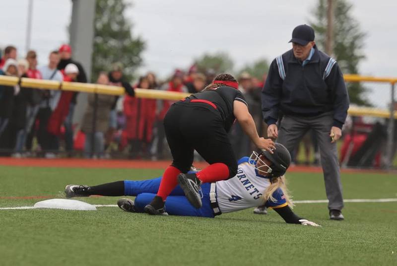 Oakfield-Alabama’s softball season ended Saturday with a 5-0 loss to Bolivar-Richburg in the Section V Class C final. Bolivar-Richburg scored single runs in the second and third innings, then added three in the fifth. Oakfield-Alabama managed four hits but could not push a run across. Chloe Lamb led Oakfield-Alabama at the plate, going 2-for-3. Piper Hyde finished 1-for-3, and Allison Williams added a hit and a walk. Savannah Durham pitched all seven innings for Oakfield-Alabama, allowing nine hits, two wal