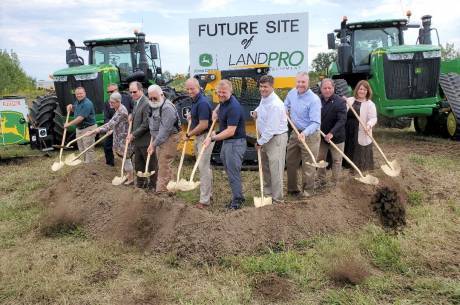 landpro_shovels_1.jpg