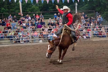 attica_rodeo_thursday_night_1.jpg