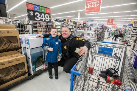 shopwithcop2018-12.jpg