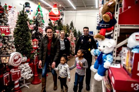 shopwithacop2019-4.jpg