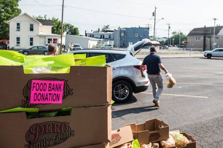 stanthonysfooddistributejuly92020-4.jpg