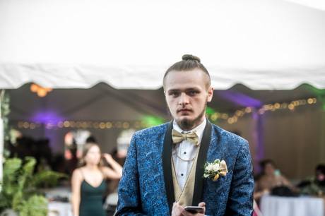 bhsseniorprom2022-11.jpg