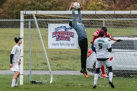 campbell-savona_varsity_soccer_at_pembroke_20161022-3130.jpg