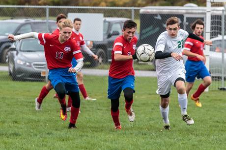 campbell-savona_varsity_soccer_at_pembroke_20161022-4005.jpg